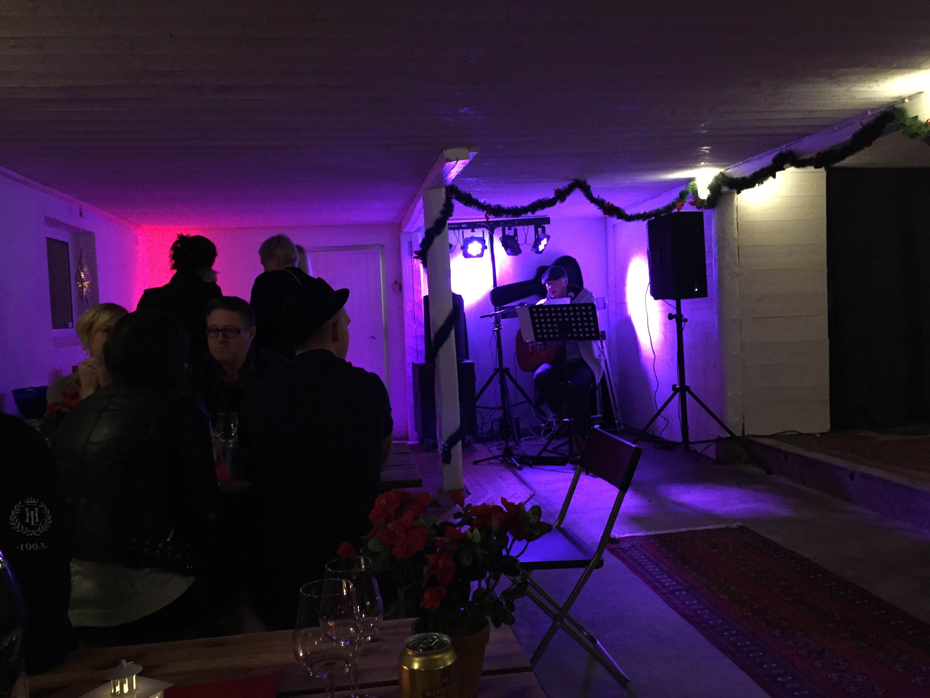 Julbord musikuppträdande i Jönköping